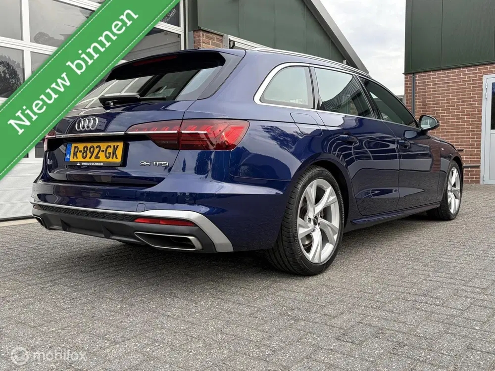 Audi A4 A4 Avant 35 TFSI S-line uit 2022, foto 2