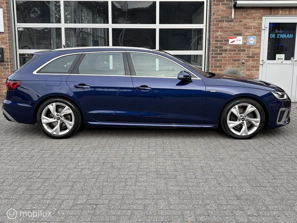 Audi A4 A4 Avant 35 TFSI S-line uit 2022, foto 5