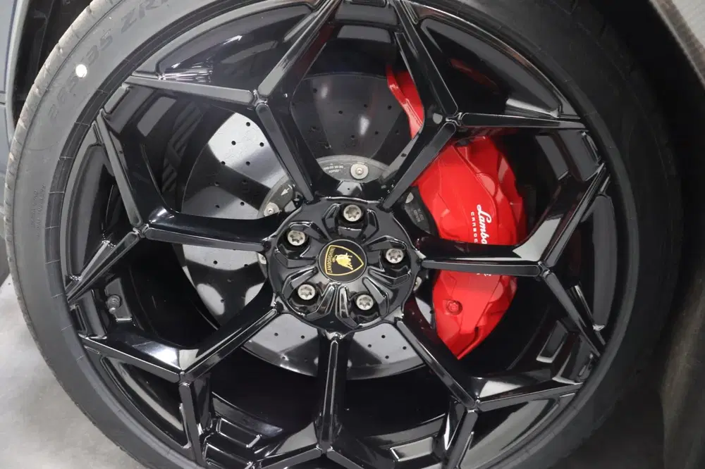 Lamborghini Urus 4.0 V8 Performante uit 2023, foto 11