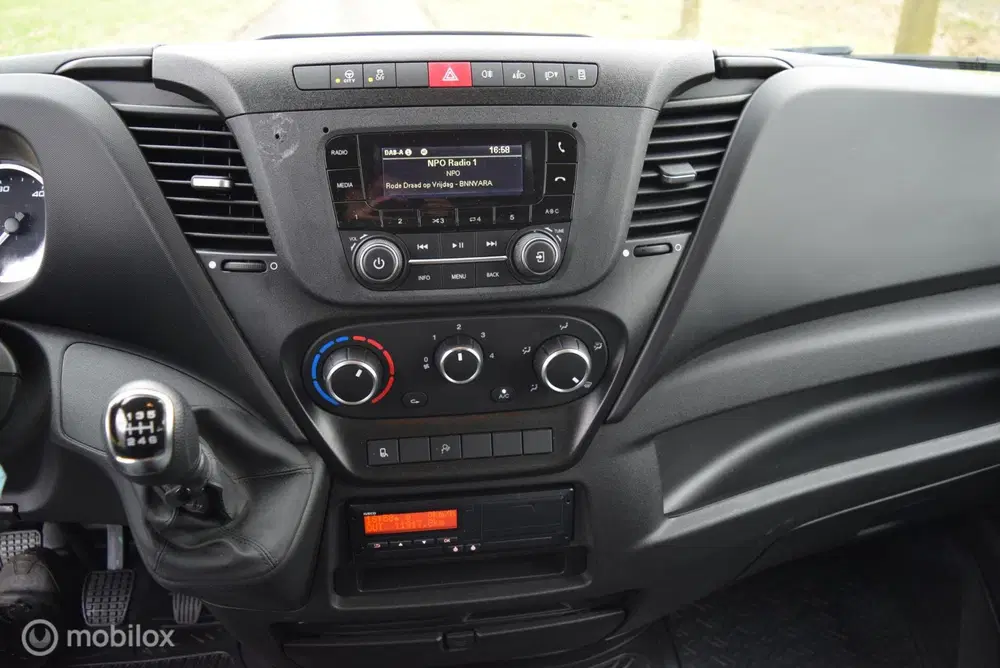 Iveco Daily 35S18D 3.0 180pk uit 2023, foto 8