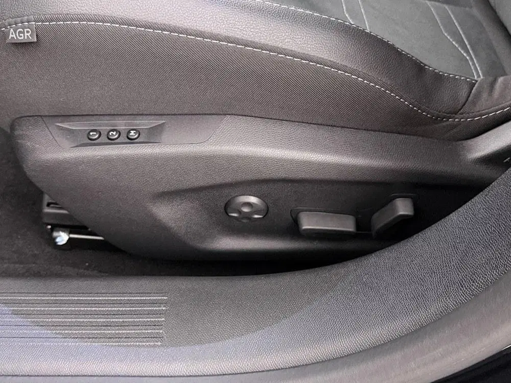 Opel Astra 1.2 Turbo 145pk Hybrid GS Pano uit 2025, foto 7
