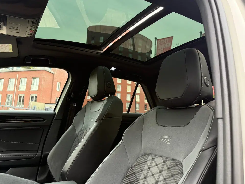 Volkswagen T-Roc R-Line2.0 TSI 190pk 4Motion 7-DSG 2022 uit 2022, foto 12
