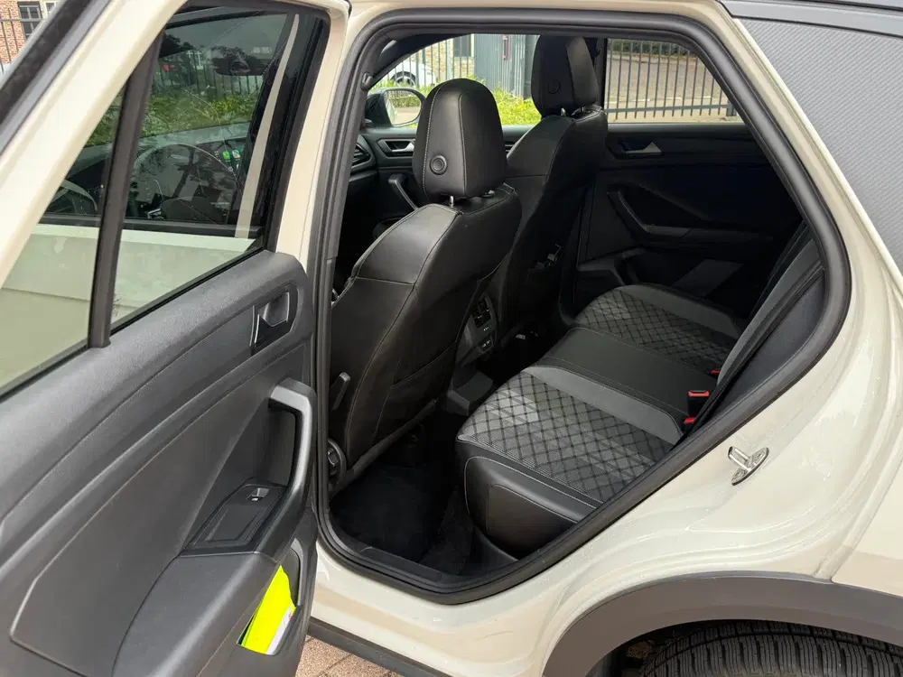 Volkswagen T-Roc R-Line2.0 TSI 190pk 4Motion 7-DSG 2022 uit 2022, foto 13