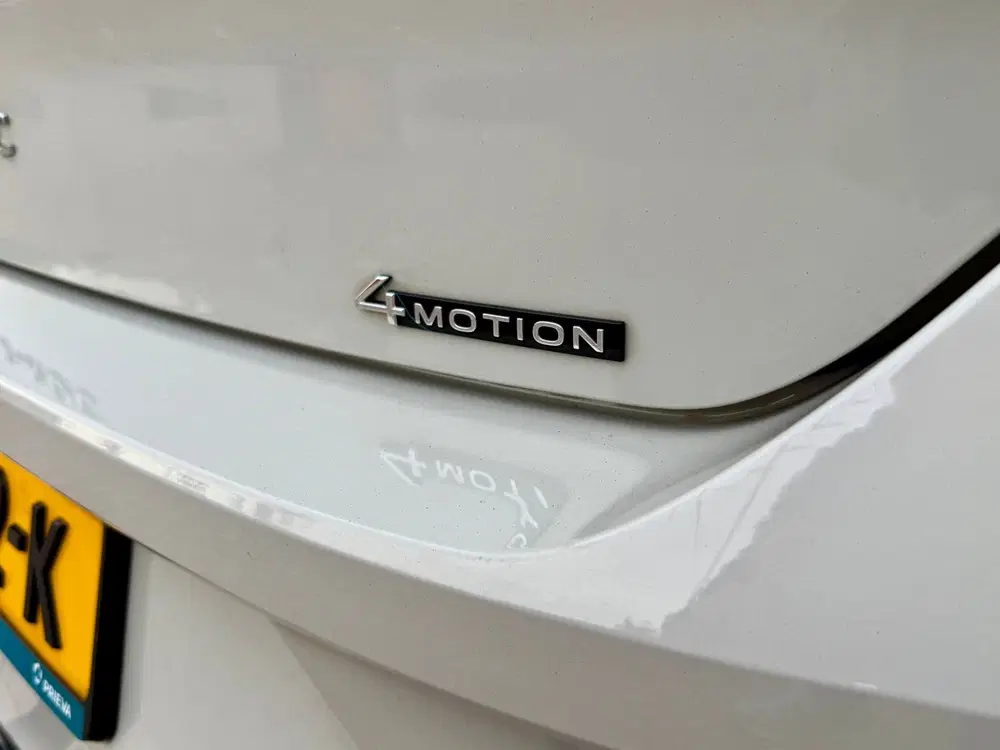 Volkswagen T-Roc R-Line2.0 TSI 190pk 4Motion 7-DSG 2022 uit 2022, foto 9
