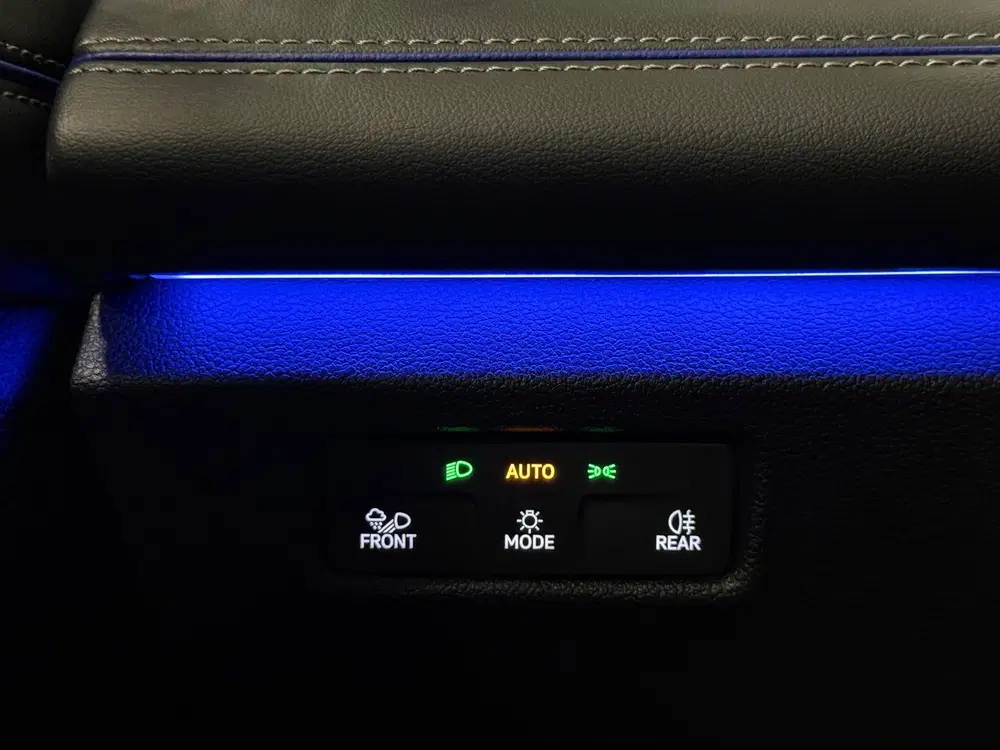 Volkswagen Tiguan 1.5 eHybrid R-Line Pano Massage 360 Trekha uit 2025, foto 14