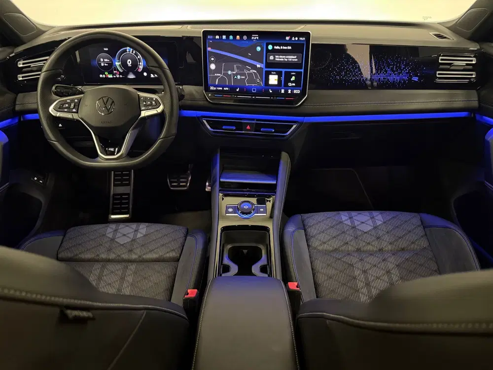 Volkswagen Tiguan 1.5 eHybrid R-Line Pano Massage 360 Trekha uit 2025, foto 4