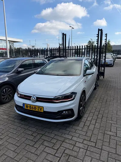 Volkswagen Polo 2.0 GTI 200pk 6-DSG 2020 Wit BEATS ACC uit 2020