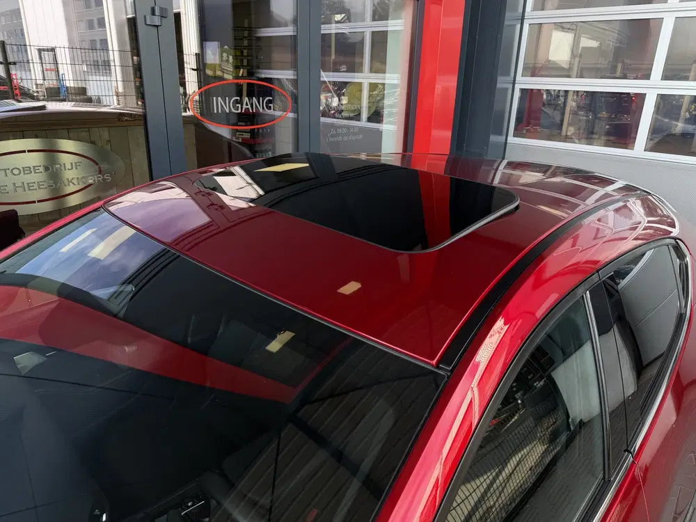Mazda 3 2.0 e-SkyActiv-X M Hybrid 186 Exclusive-li uit 2024, foto 2