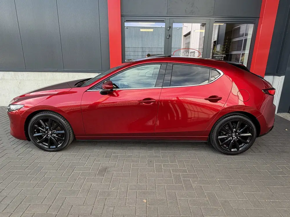 Mazda 3 2.0 e-SkyActiv-X M Hybrid 186 Exclusive-li uit 2024, foto 3