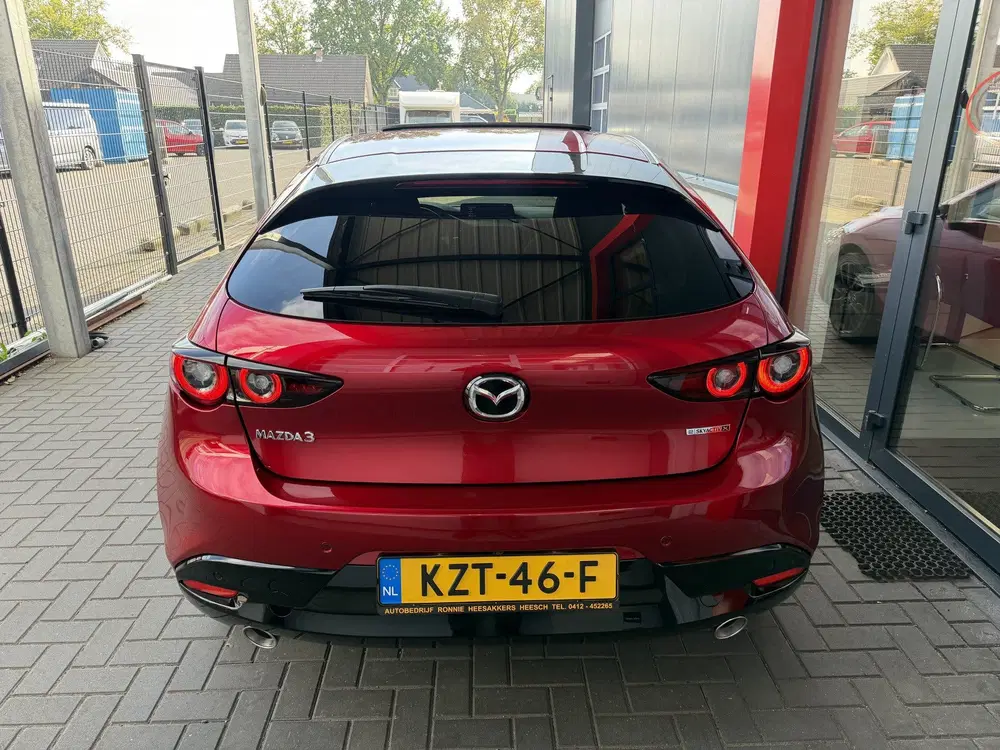 Mazda 3 2.0 e-SkyActiv-X M Hybrid 186 Exclusive-li uit 2024, foto 6