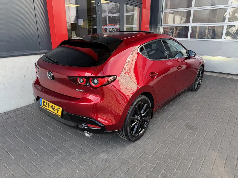 Mazda 3 2.0 e-SkyActiv-X M Hybrid 186 Exclusive-li uit 2024, foto 9