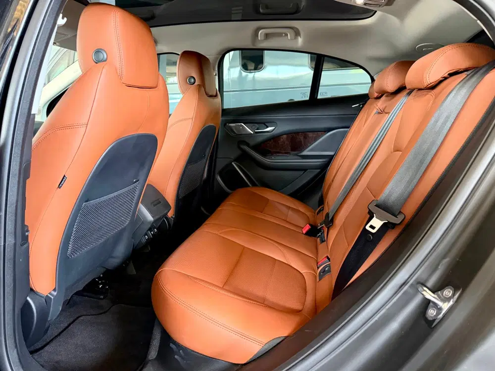 Jaguar I-Pace EV400 S 90 kWh 3-fase lader uit 2021, foto 5
