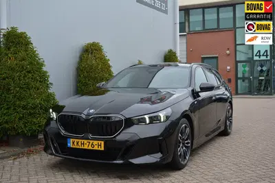 BMW 5-serie 530e M Sport Shadow uit 2025