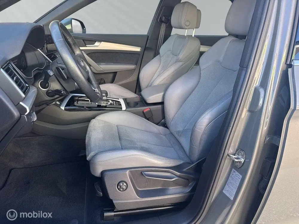 Audi Q5 55 TFSI e S edition uit 2023, foto 11