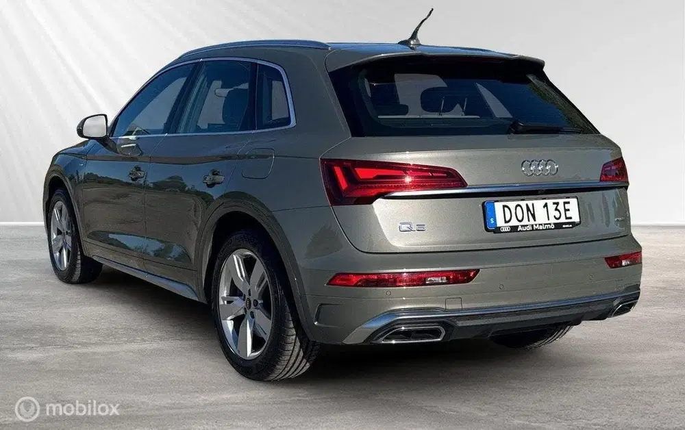 Audi Q5 55 TFSI e S edition uit 2023, foto 3