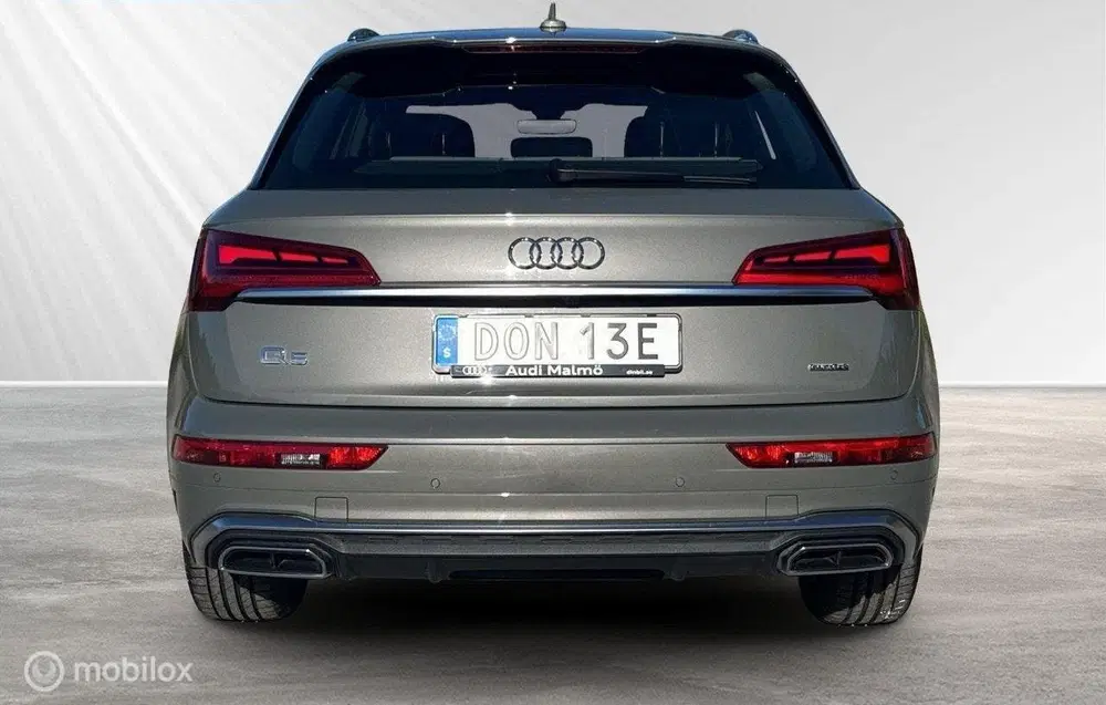 Audi Q5 55 TFSI e S edition uit 2023, foto 4