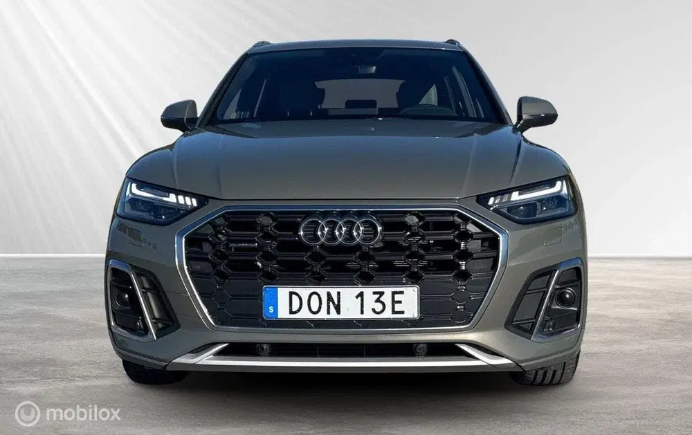 Audi Q5 55 TFSI e S edition uit 2023, foto 8