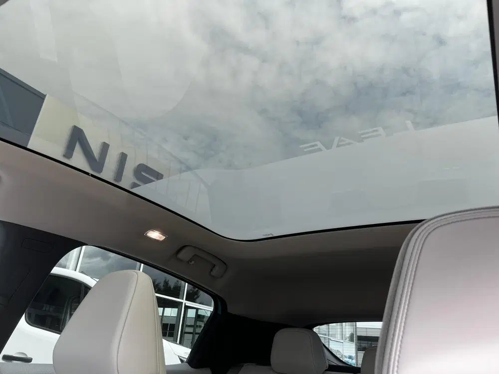 Nissan Leaf Evolve 75 kWh uit 2026, foto 15