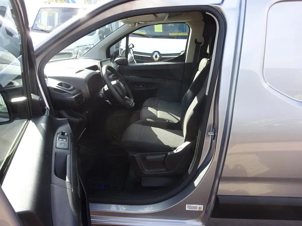 Citroën Berlingo Citroen Berlingo 1.5 BlueHDI Club AIRCO NA uit 2022, foto 12