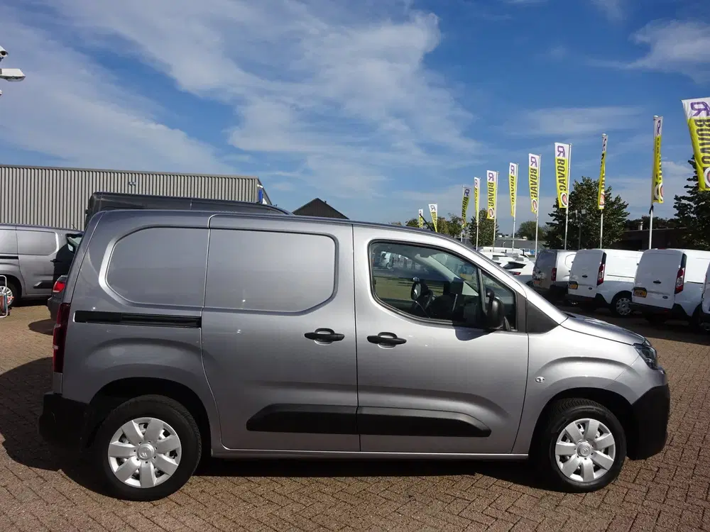Citroën Berlingo Citroen Berlingo 1.5 BlueHDI Club AIRCO NA uit 2022, foto 5