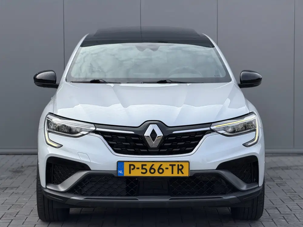 Renault Arkana 1.6 E-Tech Hybrid 145 R.S. Line uit 2022, foto 3