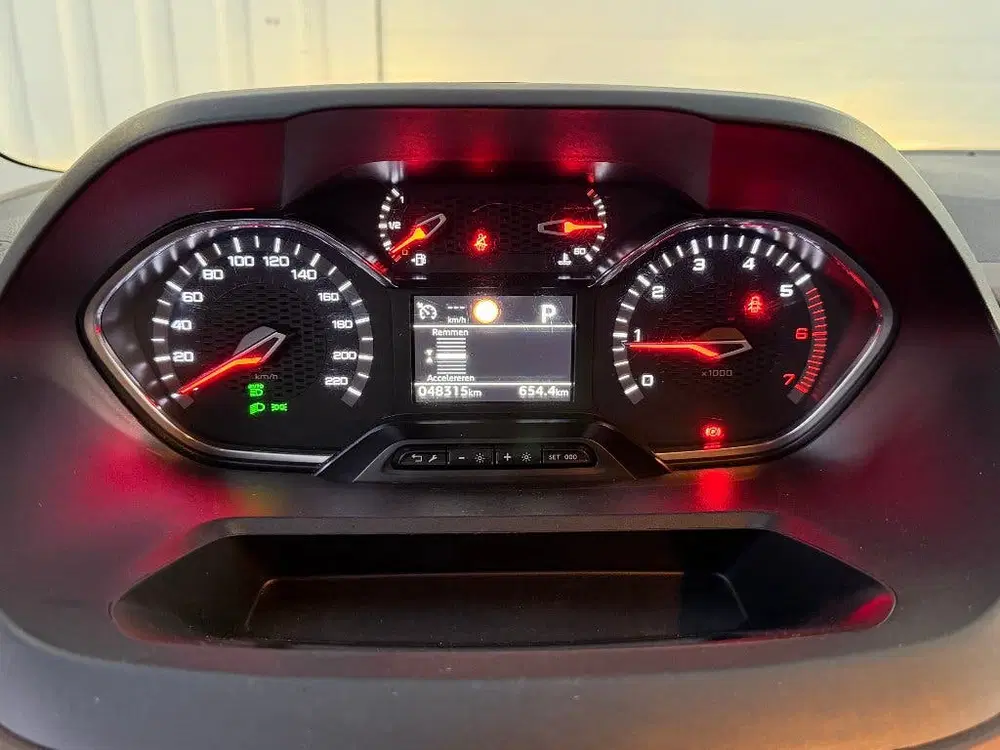 Peugeot Rifter 1.2 PureTech GT L1 uit 2020, foto 12