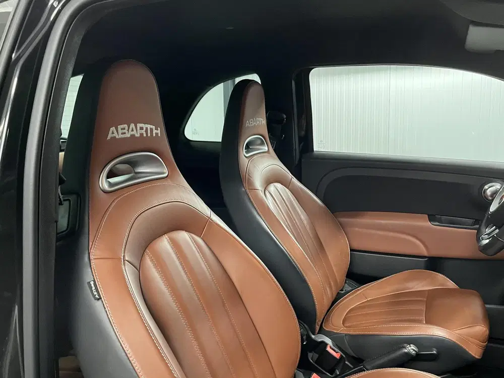Abarth 595 1.4 T-Jet Turismo 70th Anniversary AUTOMAA uit 2019, foto 13