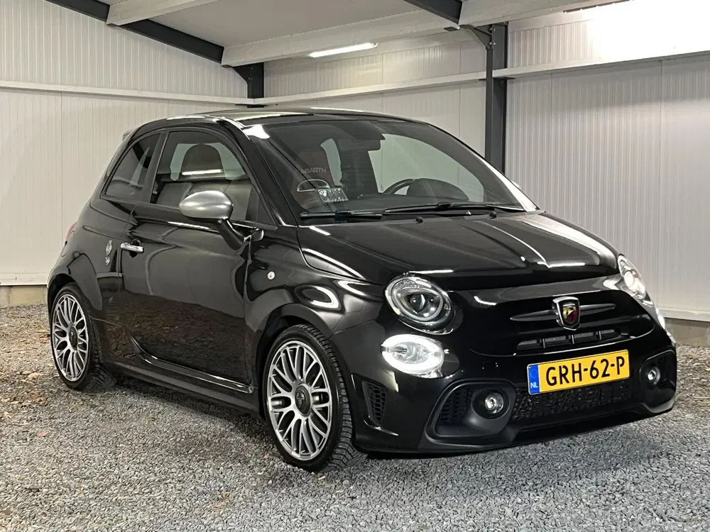 Abarth 595 1.4 T-Jet Turismo 70th Anniversary AUTOMAA uit 2019, foto 3