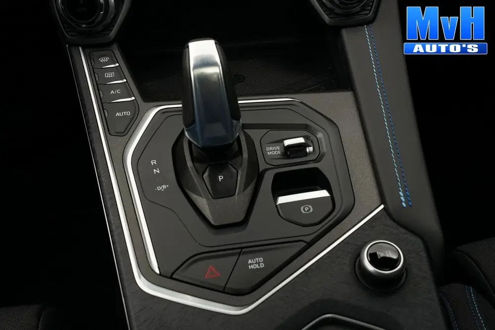 Lynk & Co 01 1.5 PHEV uit 2023, foto 12