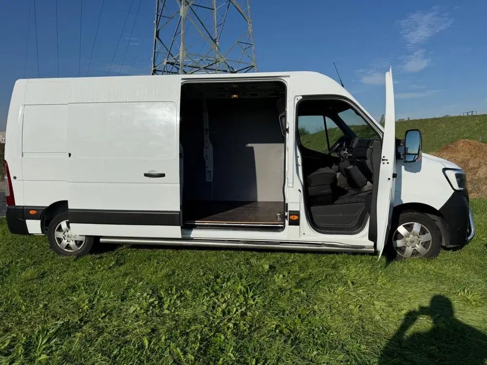 Renault Master T35 2.3 dCi L3H2 W.E. uit 2022, foto 11
