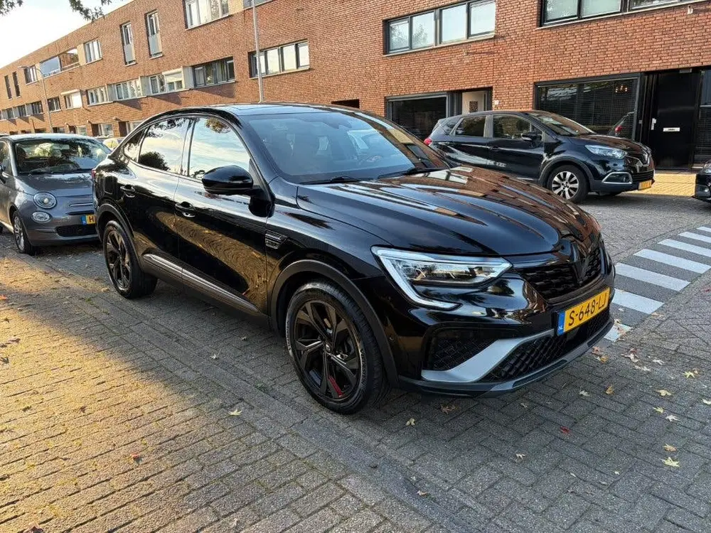 Renault Arkana E-Tech Hybrid R.S. Line uit 2023, foto 2