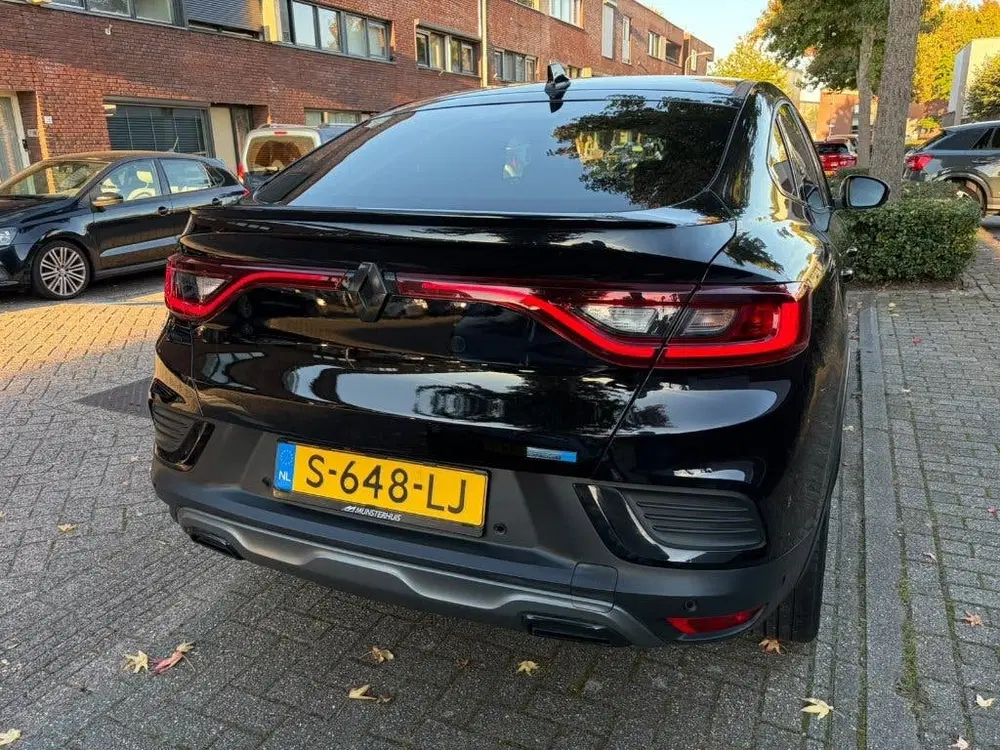 Renault Arkana E-Tech Hybrid R.S. Line uit 2023, foto 4