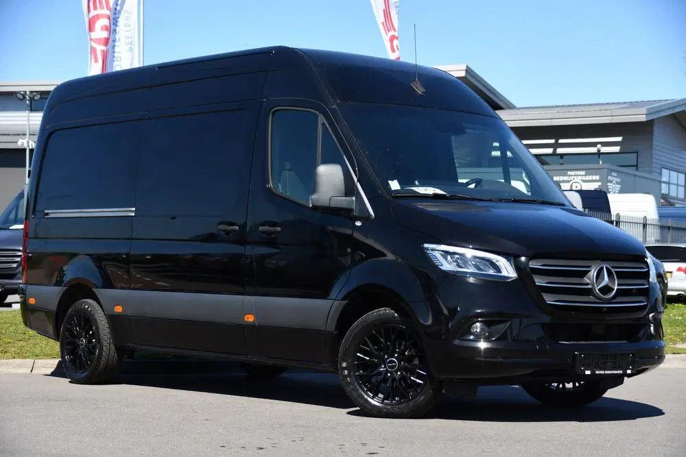 Mercedes-Benz Sprinter 319 1.9 CDI L2H2 RWD Black Edition 36 uit 2023, foto 5