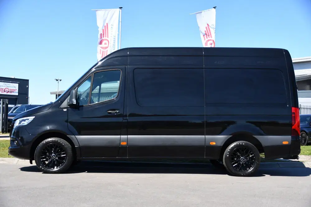 Mercedes-Benz Sprinter 319 1.9 CDI L2H2 RWD Black Edition 36 uit 2023, foto 8