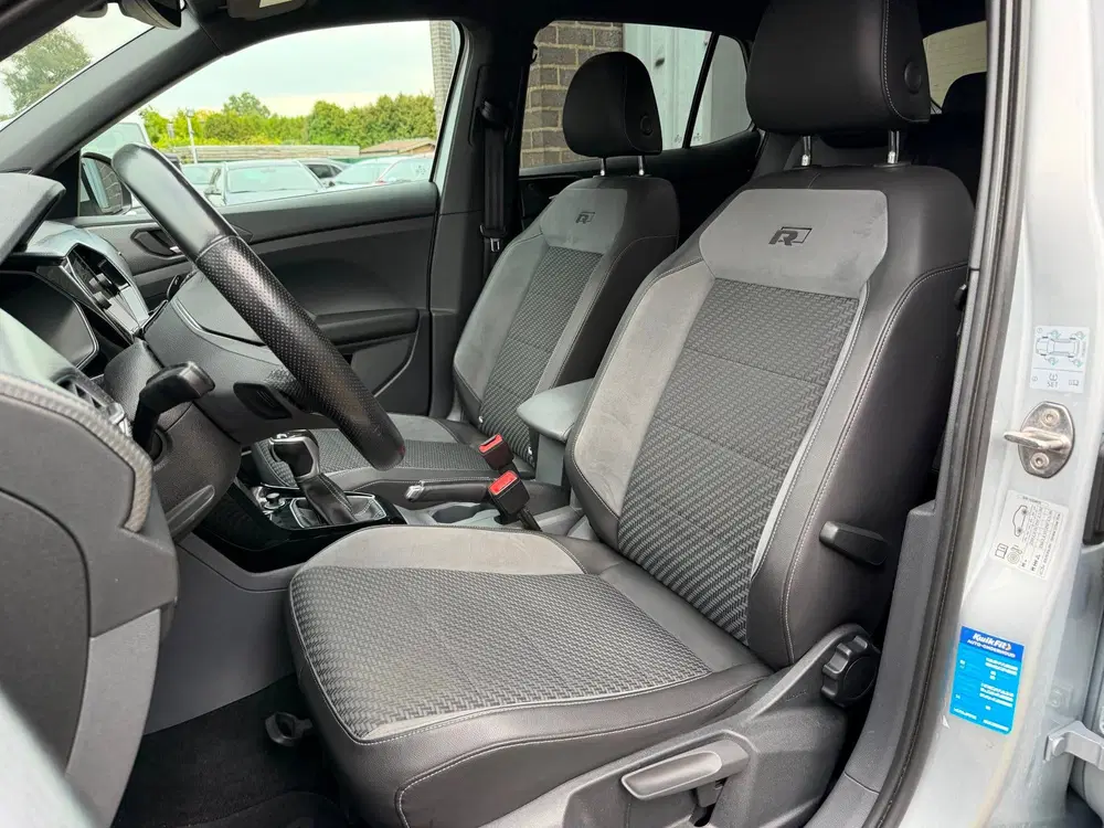 Volkswagen T-Cross 1.0 TSI R-Line uit 2019, foto 13