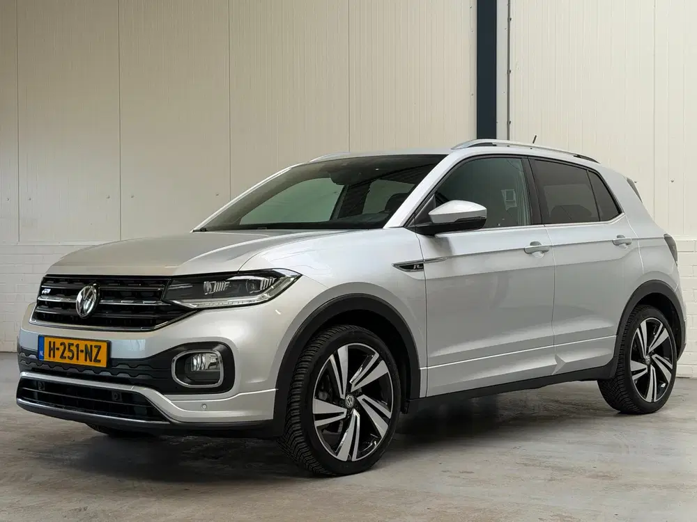 Volkswagen T-Cross 1.0 TSI R-Line uit 2019, foto 2