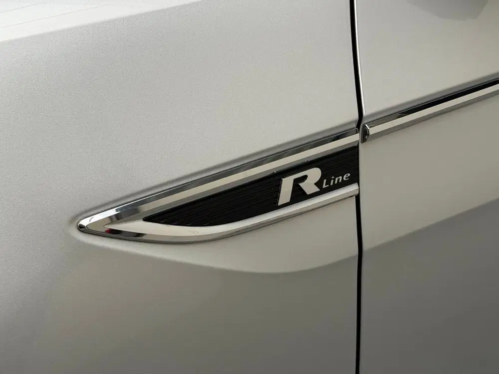 Volkswagen T-Cross 1.0 TSI R-Line uit 2019, foto 8