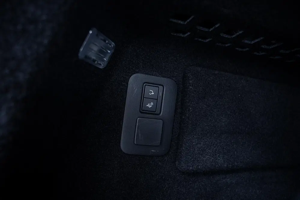 Land Rover Range Rover Evoque P300e AWD R-Dynamic Black-Pack uit 2023, foto 14