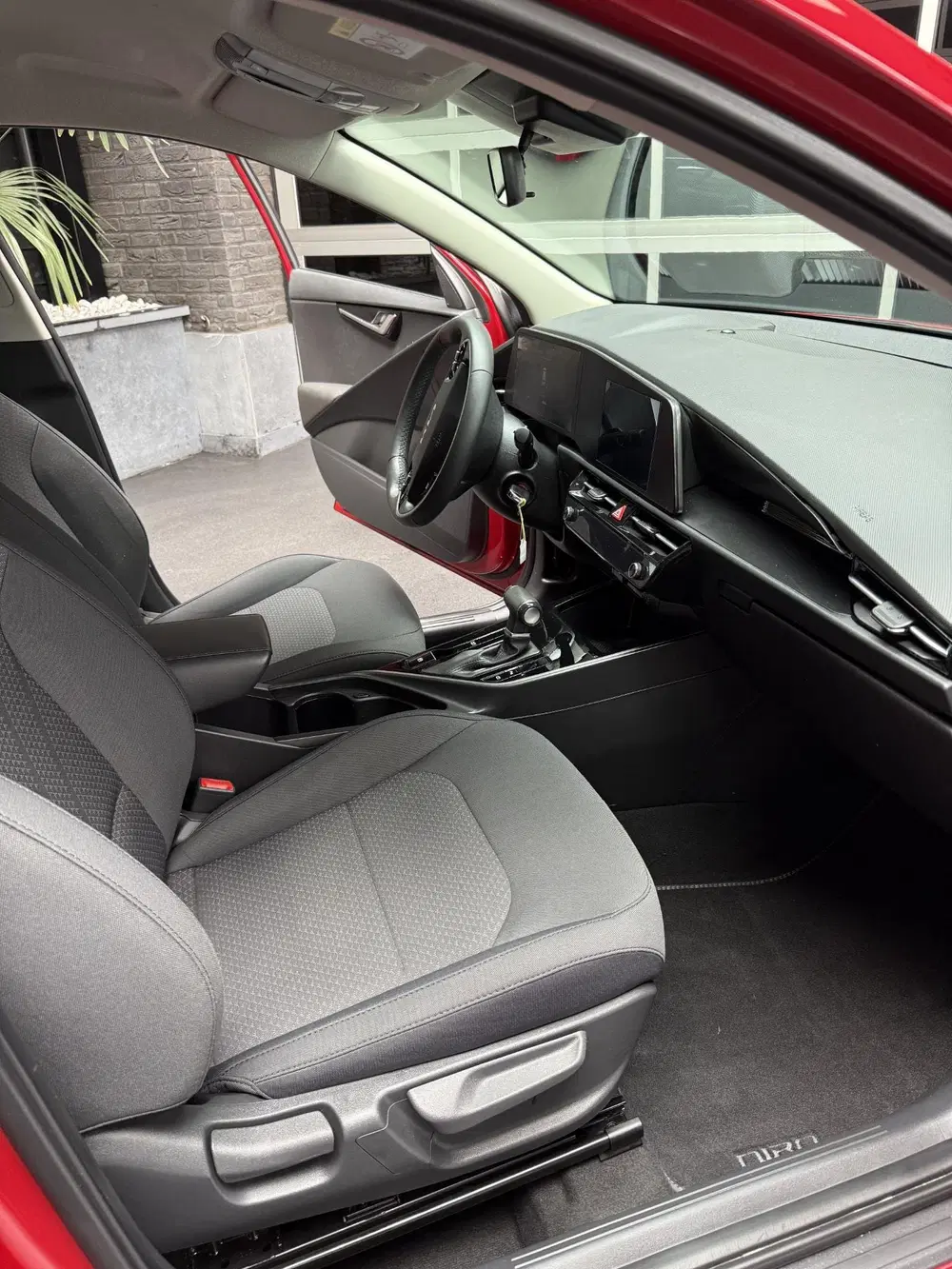 Kia Niro 1.6 GDi Hybrid ComfortLine uit 2023, foto 6