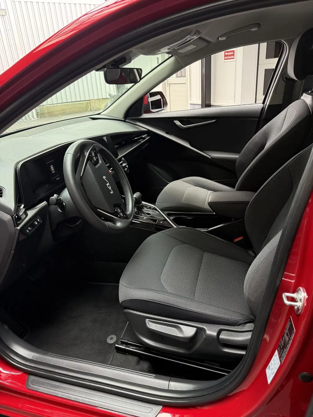 Kia Niro 1.6 GDi Hybrid ComfortLine uit 2023, foto 8