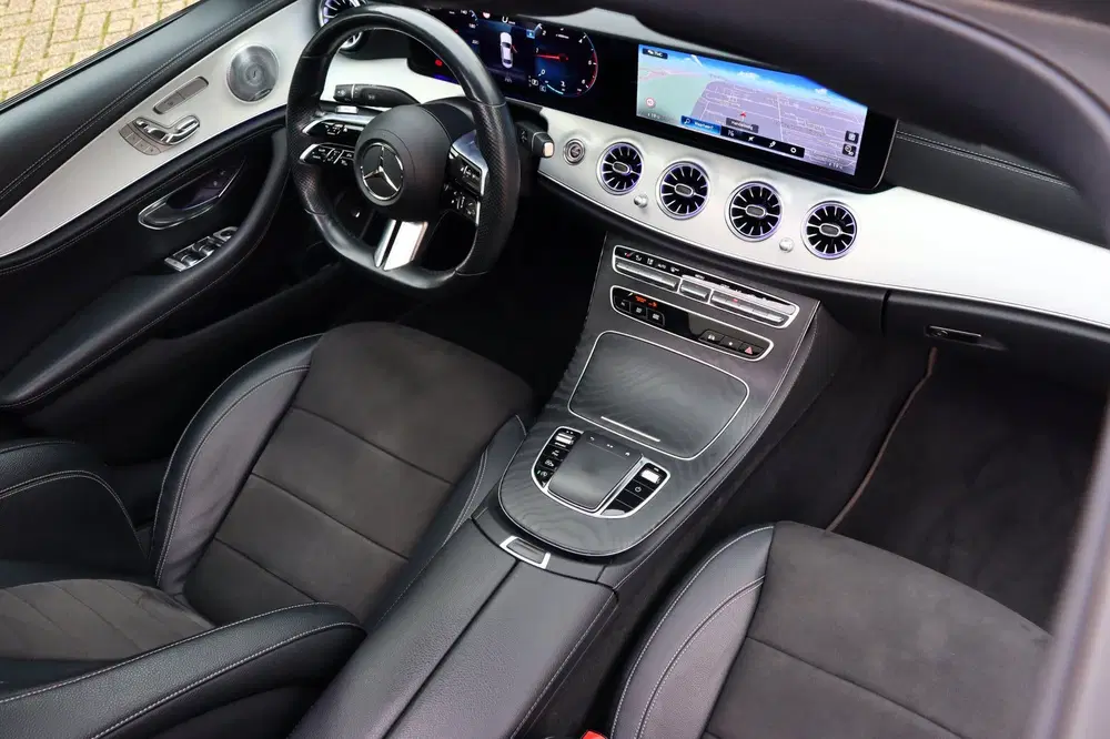 Mercedes-Benz E-Klasse 220 d AMG Line uit 2020, foto 11