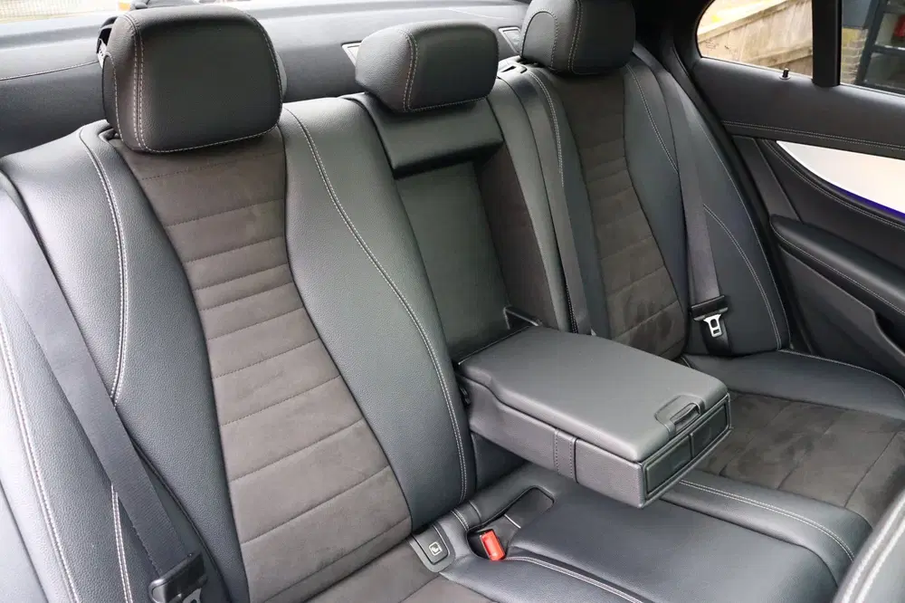Mercedes-Benz E-Klasse 220 d AMG Line uit 2020, foto 13