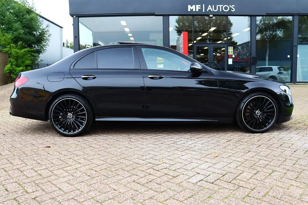 Mercedes-Benz E-Klasse 220 d AMG Line uit 2020, foto 3
