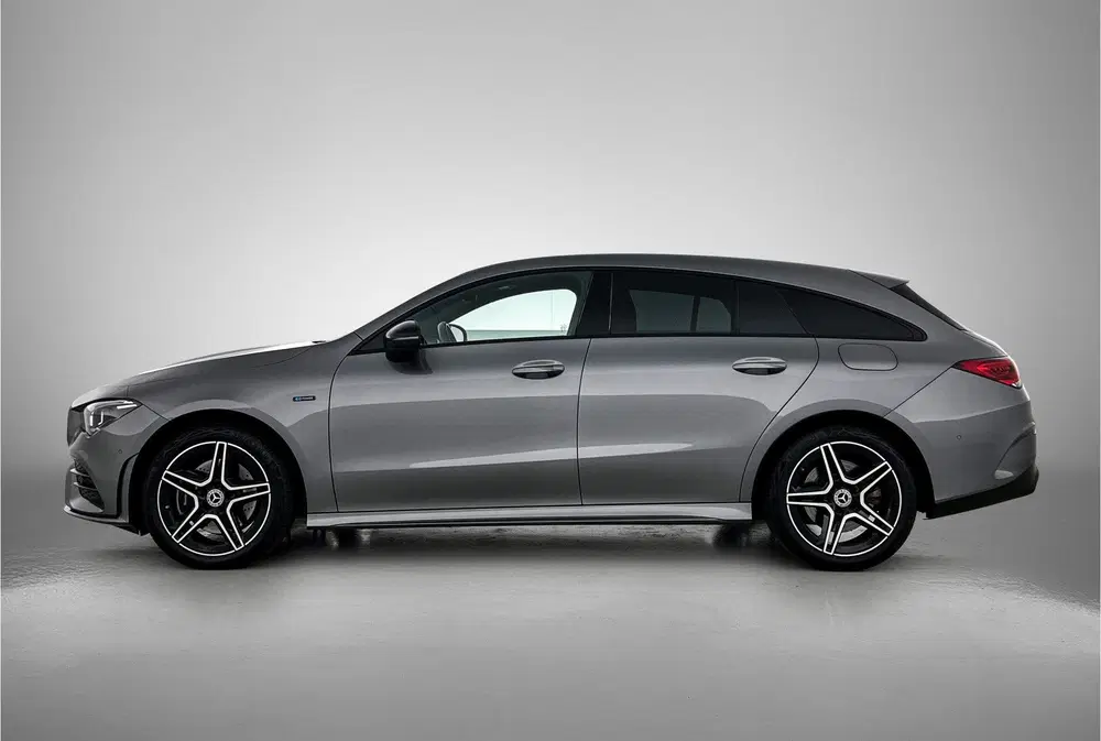 Mercedes-Benz CLA CLA-Klasse Shooting Brake 250 e AMG Nightp uit 2021, foto 3
