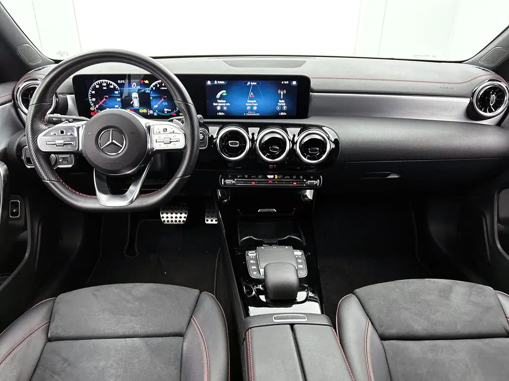 Mercedes-Benz CLA CLA-Klasse Shooting Brake 250 e AMG Nightp uit 2021, foto 4