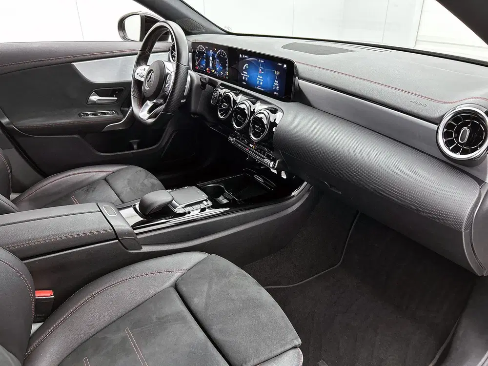 Mercedes-Benz CLA CLA-Klasse Shooting Brake 250 e AMG Nightp uit 2021, foto 6