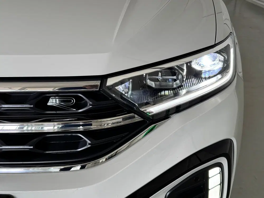 Volkswagen T-Roc TSI 110PK R-LINE SPORT IQ.LIGHT uit 2024, foto 3