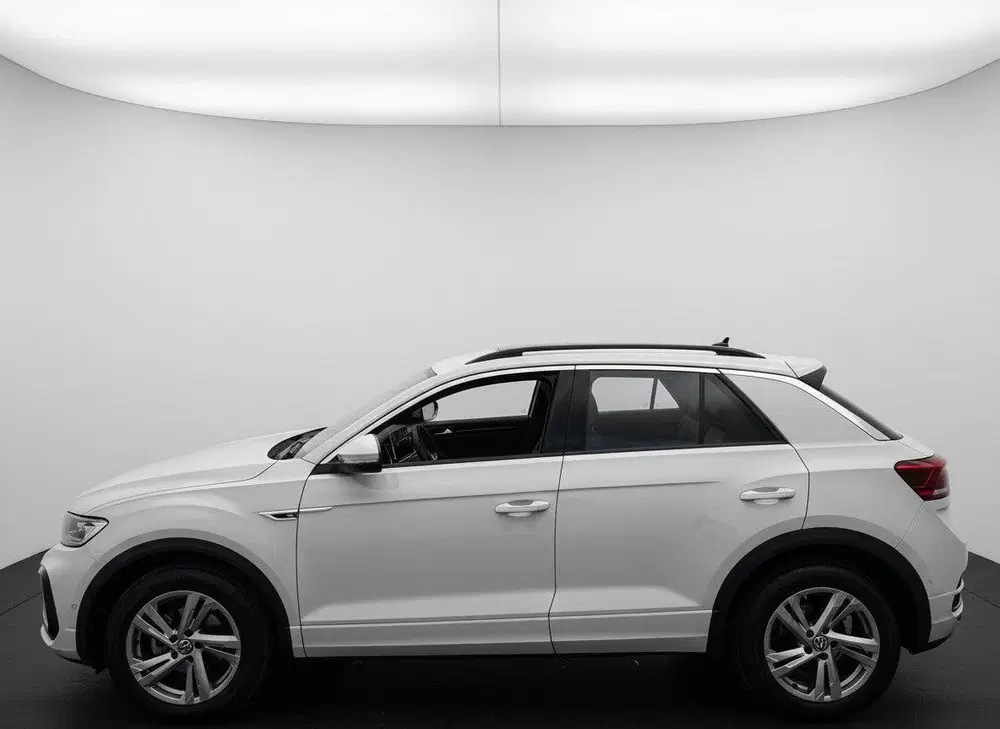 Volkswagen T-Roc TSI 110PK R-LINE SPORT IQ.LIGHT uit 2024, foto 6