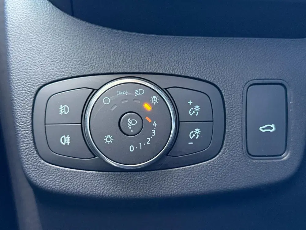 Ford Puma Vignale uit 2023, foto 12
