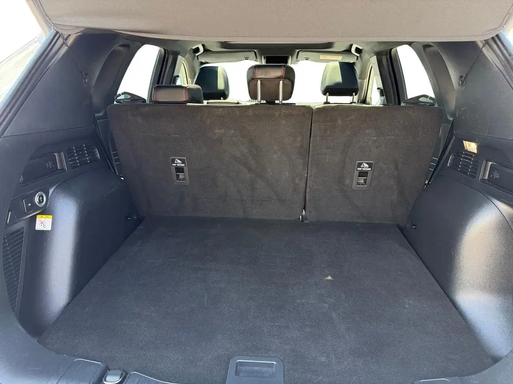 Ford Kuga 2.5 PHEV ST-Line X uit 2025, foto 10
